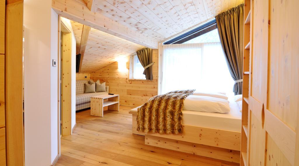 Chalet Elisabeth Dolomites Alpin & Charme Hotel Selva di Val Gardena Phòng bức ảnh