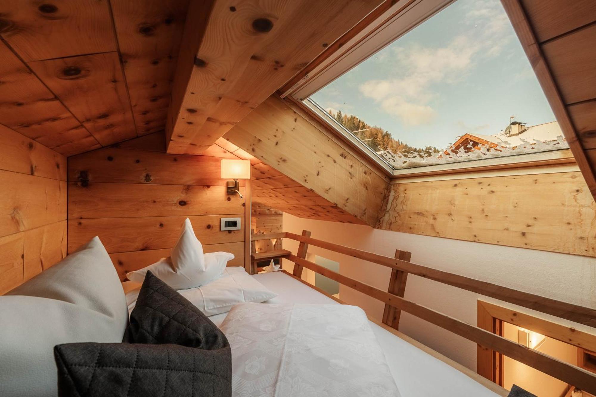 Chalet Elisabeth Dolomites Alpin & Charme Selva di Val Gardena Ngoại thất bức ảnh